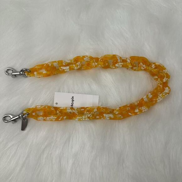 Coach COACHTOPIA Short Chain Strap In Recycled Resin Silver/ Yellow Ck544 NWT - Picture 2 of 5